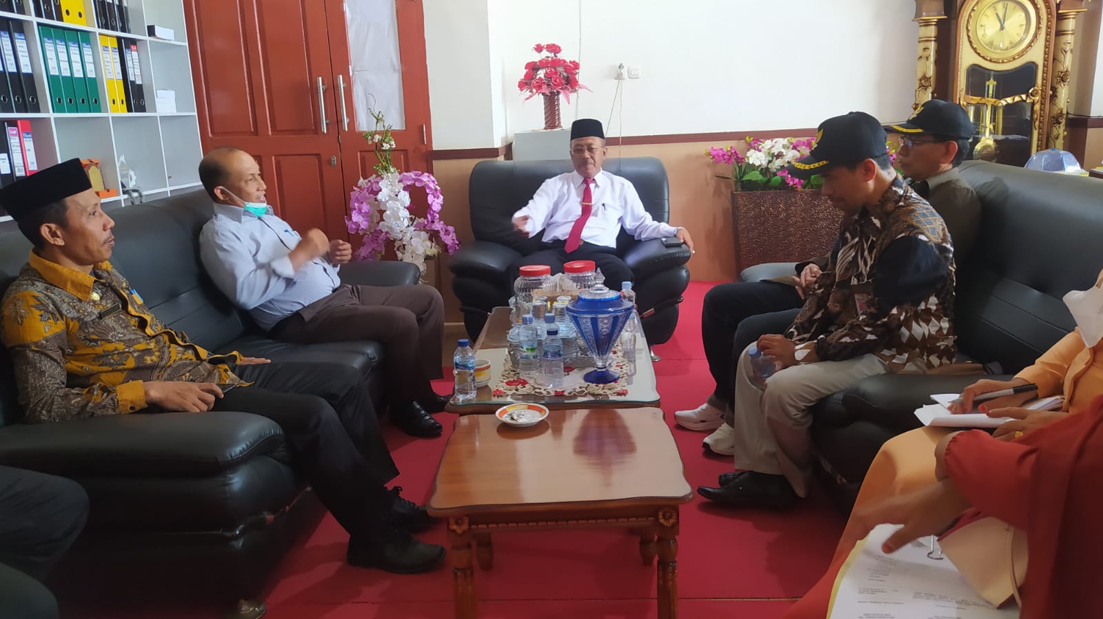 Wabup Morowali Utara Terima Komisioner Komisi Informasi Sulteng