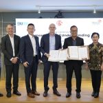 *Keterangan foto:* Foto 1: Direktur Strategic Portfolio Telkom, Budi Setyawan Wijaya (kedua dari kanan) dan Senior Vice President APCJ, F5 Adam Judd (kedua dari kiri) didampingi oleh Direktur Enterprise & Business Service Telkom, FM Venusiana R (paling kanan) dan Regional VP Asean Sales F5 Michael Quek usai penandatanganan Memorandum of Understanding (MoU) antara Telkom dan F5 yang fokus pada kolaborasi layanan keamanan siber yang komprehensif kepada pasar di Indonesia, akselerasi pembangunan, dan peningkatan kapabilitas Telkom dalam bidang keamanan siber dan produk digital lainnya, di Jakarta, Senin (29/4/2024). Foto : Istimewah