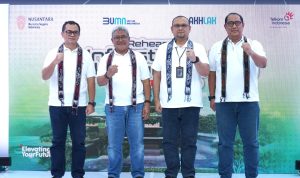 Dari kiri ke kanan : VP Network/IT Strategy, Technology & Architecture, Ermono Liman Prabowo; Direktur Network & IT Solution Telkom, Herlan Wijanarko; EGM Digital Infrastructure Development, Cholis Safrudin; dan EVP Telkom Regional VI, Rachmad Dwi Hartanto saat rehearsal test kesiapan gelaran infrastruktur telekomunikasi IKN di Balikpapan, Rabu (17/7/2024) . Foto : Istimewa